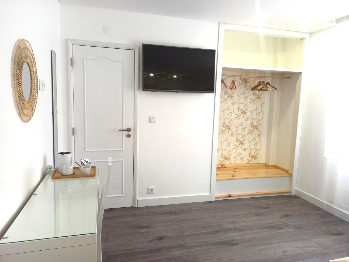 Supertubos House Peniche Bed & Breakfast Atouguia Da Baleia Ngoại thất bức ảnh